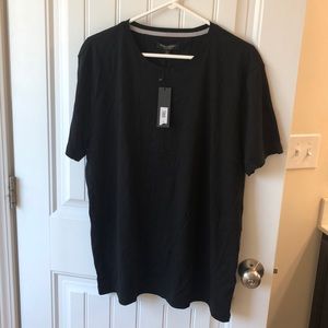 Banana republic black T-shirt